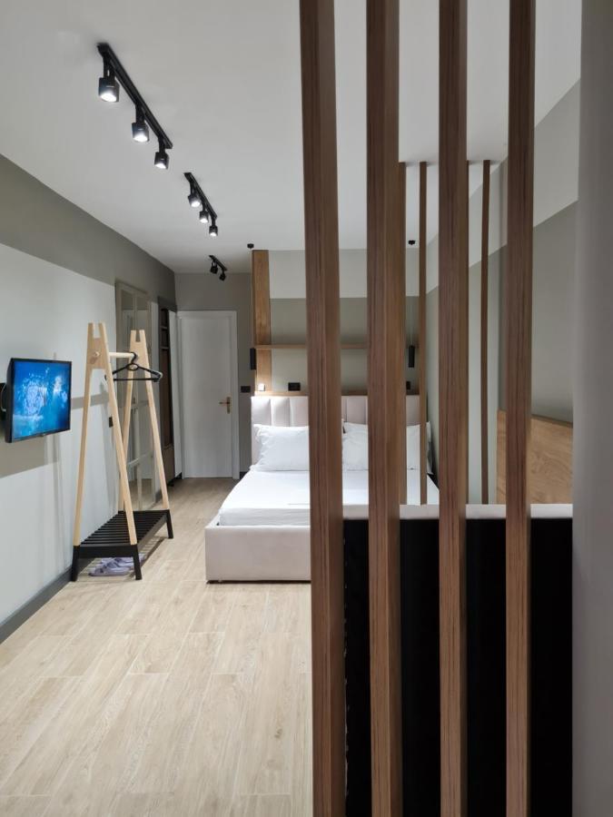 Tam Serviced Studio Apartment Myslym Shyri No1 Tirana Buitenkant foto