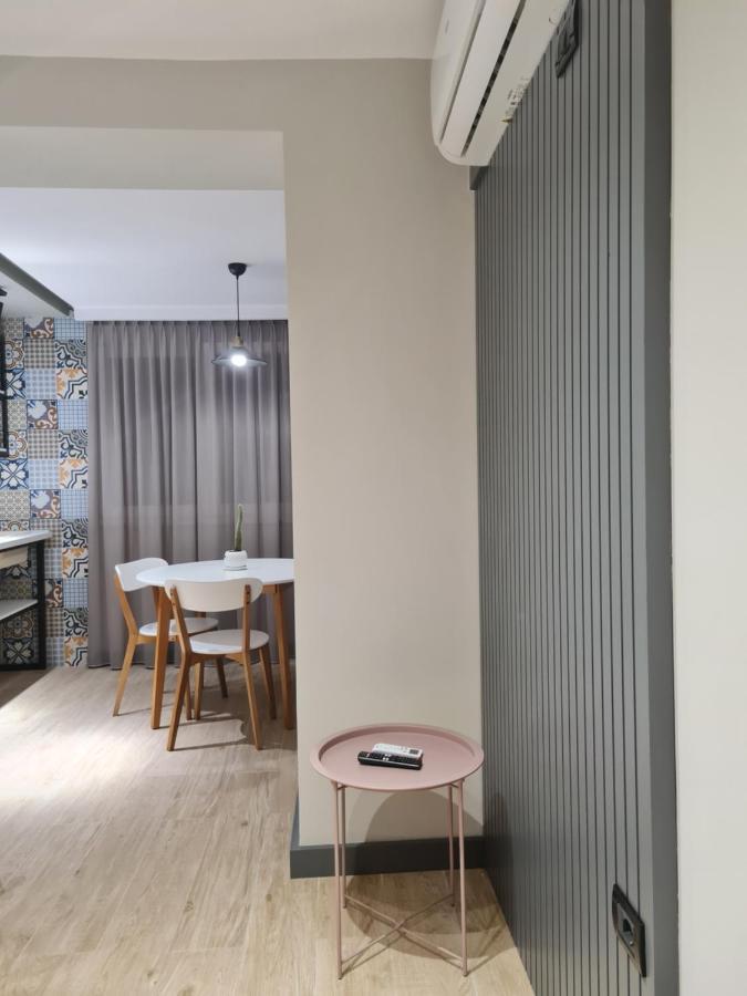 Tam Serviced Studio Apartment Myslym Shyri No1 Tirana Buitenkant foto