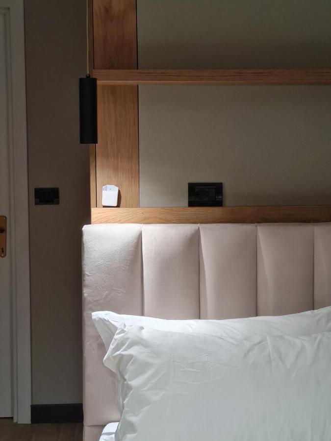 Tam Serviced Studio Apartment Myslym Shyri No1 Tirana Buitenkant foto