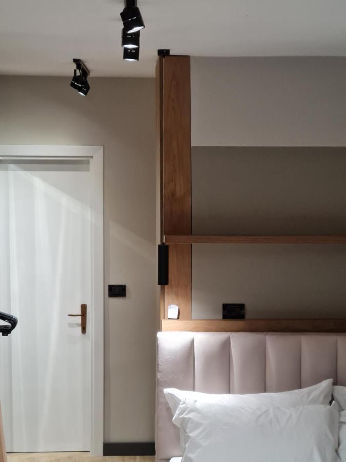 Tam Serviced Studio Apartment Myslym Shyri No1 Tirana Buitenkant foto